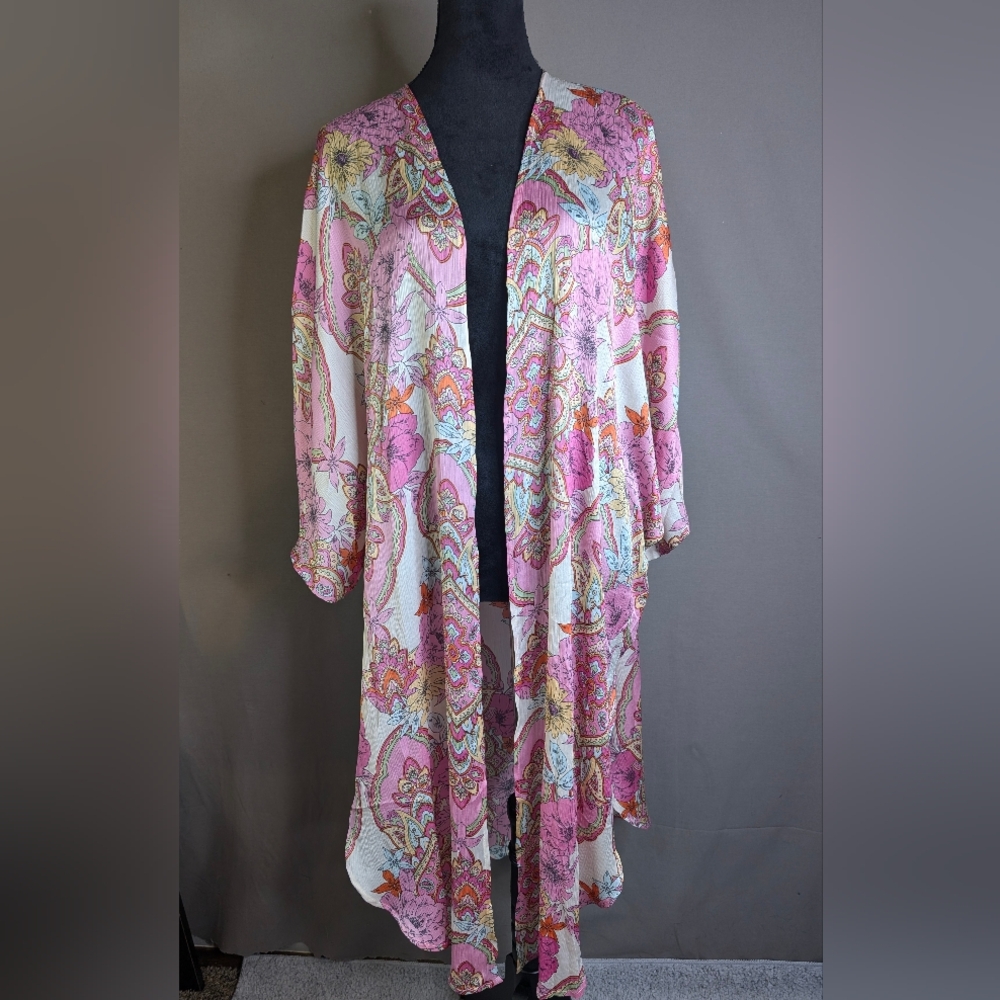 Small/Medium Umgee Pretty in Pink oversized Kimono with 3/4 ruffle sleeve-NWT